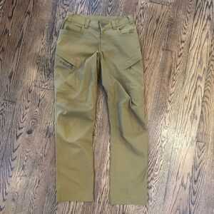 Kuiu Tiburon size 32 Buckskin